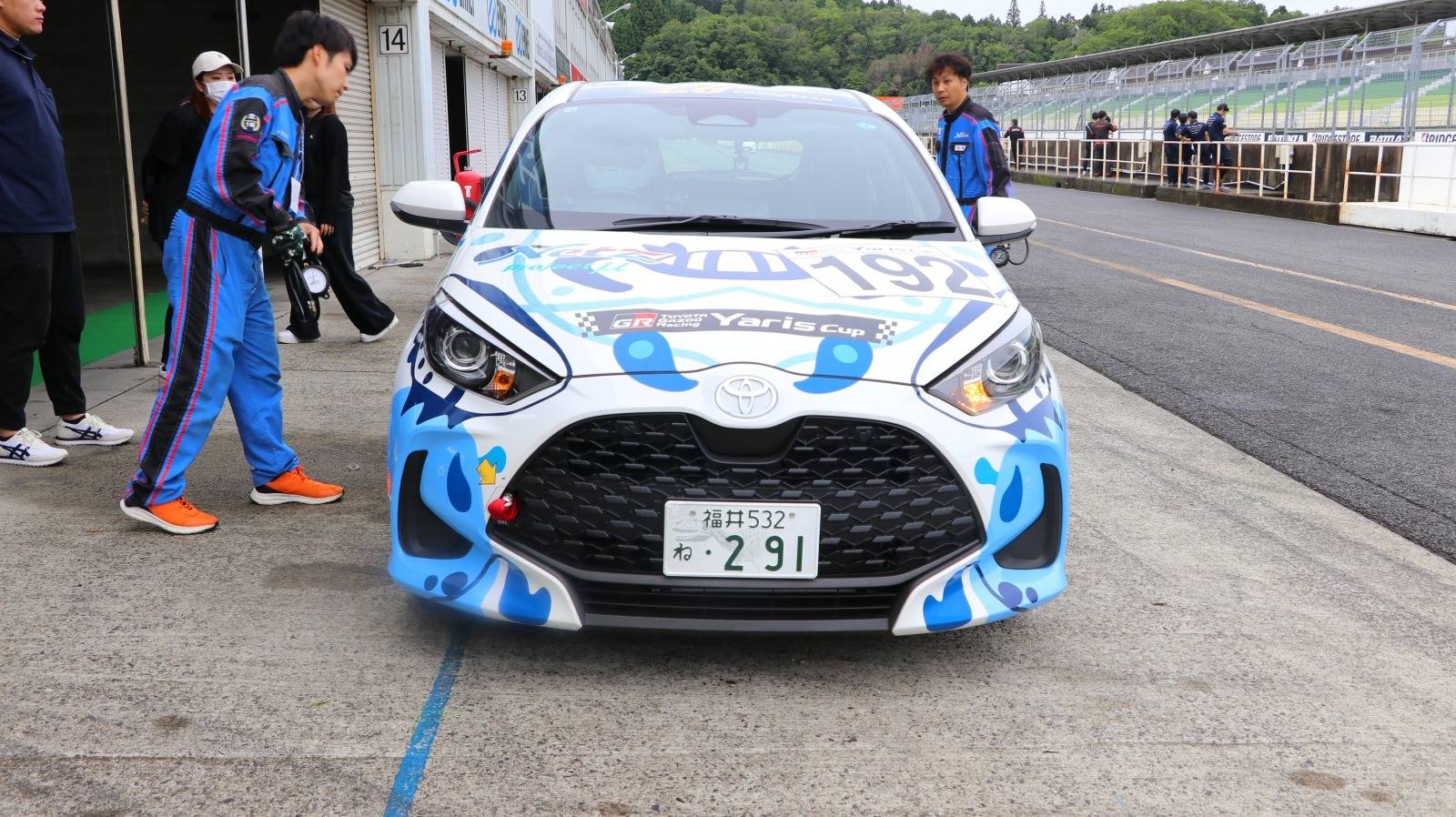ヤリスカップ　Yaris Cup　レース　岡山国際サーキット　ネッツトヨタ福井　社員　モータースポーツ活動　福利厚生