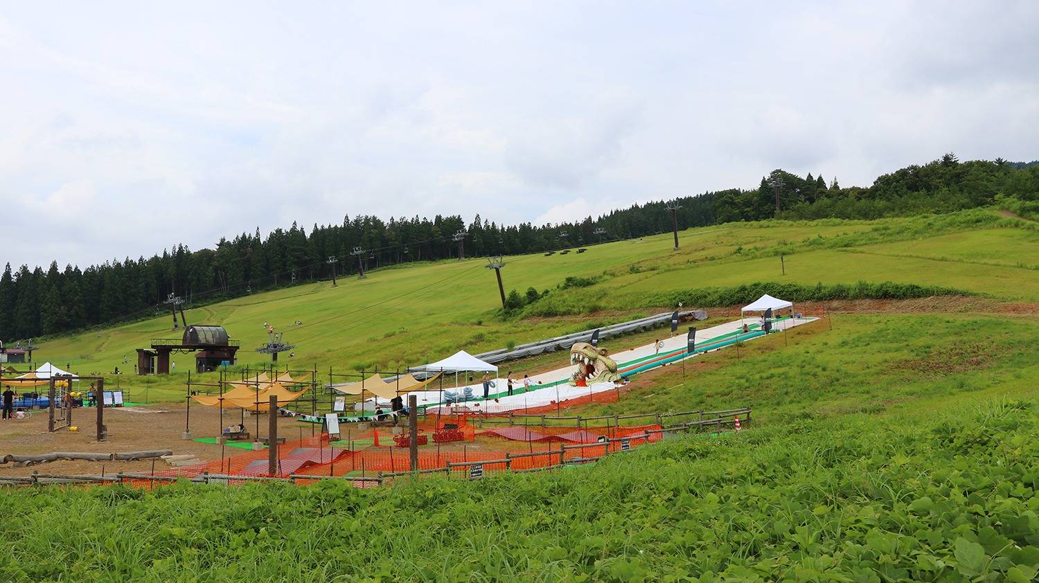 トヨタガズーレーシング　勝山ラリー　福井　トヨタ販売店　ラリちゃれ　ネッツトヨタ福井　整備